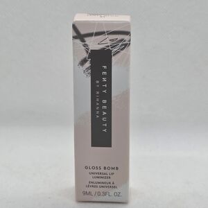 Fenty Beauty by Rihanna Gloss Bomb Universal Lip Luminizer 01 Fenty Glow 0.30 oz